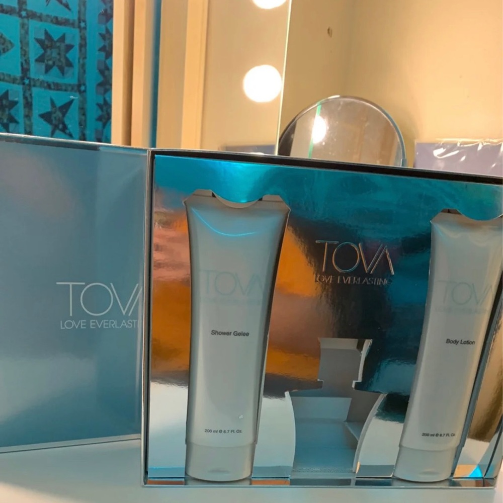 Tova Lotion And shampoo